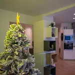 Hollywood 9 People - Khbnb Center