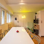 Hollywood 9 People - Khbnb Center * Στρασβούργο