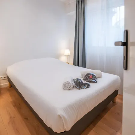 Hollywood 9 People - Khbnb Center Апартаменты Страсбург