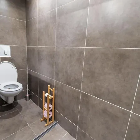Apartament Hollywood 9 People - Khbnb Center *