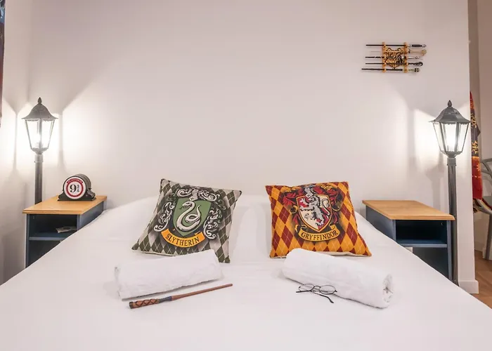 Hollywood 9 People - Khbnb Center Apartmán Štrasburk