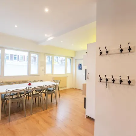Hollywood 9 People - Khbnb Center Apartment *
